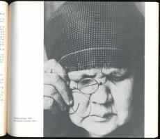 Rodcsenko fotói. 1988. Kiállítási katalógus. Kiadói papírkötés, jó állapotban