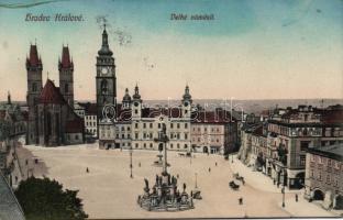 Hradec Králové square with restaurant, confectionery and wine bar