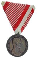 1917. "Károly Bronz Vitézségi Érem" bronz kitüntetés mellszalagon. Szign.: Kautsch T:XF Hu...