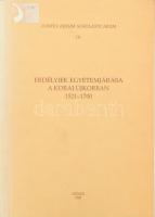 Szabó Miklós - Tonk Sándor: Erdélyiek egyetemjárása a korai újkorban 1521-1700. Fontes rerum scholasticarum IV. Szeged, 1992, József Attila Tudományegyetem. Kiadói papírkötés, intézményi bélyegzőkkel, volt könyvtári példány.