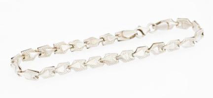 Ezüst (Ag) karkötő, jelzett, h: 19 cm, nettó: 4,6 g