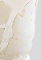 Talpas díszpohár. Köszörült többrétegű üveg, kopással, m: 14,5 cm