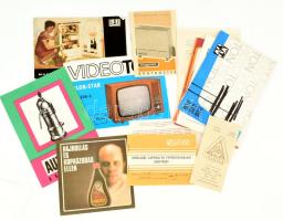 cca 1960-1980 Retró háztartási gépek útmutatói: Videoton televízió, Lehel hűtőszekrény, Rakéta porszívó, jótállási jegyek, stb. + Bánfi hajszesz prospektus