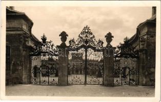 1938 Eszterháza (Fertőd), Herceg Esterházy kastély. Foto Diebold-Gruber, Czillinger Horváth József kiadása (EK)