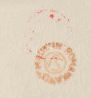 Fajansz vajtartó virág mintával, jelzett, mázrepedésekkel 17 cm