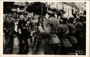 1940 Szászrégen, Reghin; bevonulás, Vitéz Nagybányai Horthy Miklós kormányzó / entry of the Hungarian troops, Regent Horthy + "1940 Szászrégen visszatért" So. Stpl. (fl)