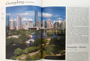 Udvari Gábor - Kartali Zsuzsa: Kína. Útikönyv. Bp., 2001, Pallas Stúdió. Kiadói kartonált kötés, jó ...