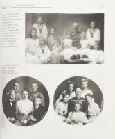 Martha Schad: Erzsébet királyné és leányai. Ford.: Sütő Gyöngyi. hn., én., Canissa. Gazdag képanyagg...