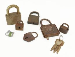 Zacskónyi érdekes lakat, közte kulccsal