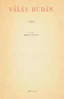 Márai Sándor: Válás Budán. Márai Sándor Munkái. (Bp., 1945), Révai. Kiadói félvászon-kötés, kissé viseltes, foltos borítóval, néhány kissé foltos lappal, ex libris-szel.