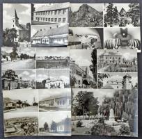 80 db MODERN magyar város képeslap, közte kis települések is. Képzőművészeti Alap Kiadóvállalata