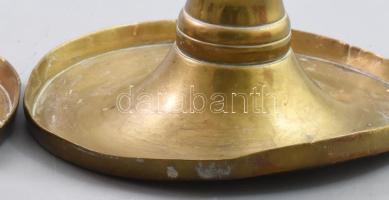 2 pár gyertyatartó: bronz, ezüstözött fém, bronzon kis deformálódással, m: 21-23 cm