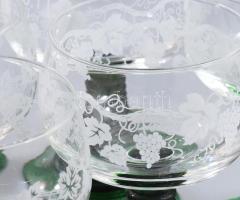 Römer pohár garnitúra. 6 darab, színezett talpazattal, szőlőlevél mintával, hibátlan, m: 11,5 cm