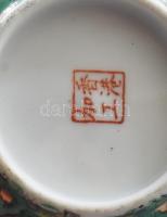 2 darab kínai leveses tál kanállal. Jelzett, gazdagon díszített, kis kopással, 11,5 cm, kanál h: 14 ...