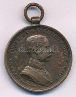 1914. "Ferenc József Bronz Vitézségi Érem" bronz kitüntetés mellszalag nélkül. Szign.: Tautenhayn T:XF patina Hungary 1914. "Bronze Gallantry Medal (Der Tapferkeit)" bronze decoration without ribbon. Sign.: Tautenhayn C:XF patina NMK 137.