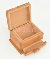 Címeres cigaretta adagoló, 11x10x7 cm