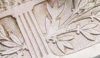 Art deco kalamáris. Nikkelezett fém, 2 üveg tégellyel, kopással, 26x18 cm