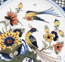 Royal Delft paradicsommadár mintás dísztál. Jelzett, hibátlan, d: 18,5 cm