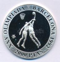 Spanyolország 1990. 2000P Ag Nyári Olimpia 1992 Barcelona - Kosárlabda T:PP kis folt Spain 1990. 2000 Pesetas Ag 1992 Summer Olympics, Barcelona - Basketball C:PP small spot Krause KM#866