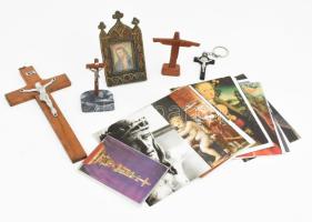 Kegytárgy tétel: szentképek, feszületek, asztali kegykép, klf méretben