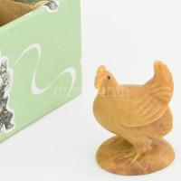 12 db kínai jáde tyúk figura, eredeti dobozában, egyenként 4 cm