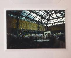 Egy cipősdoboznyi vegyes dia: utazási képek, városok, tájképek, stb.; több száz darab