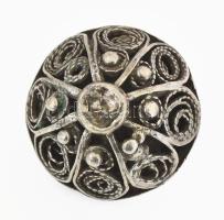 Ezüst(Ag) filigrán pitykegomb, jelzett, d: 2,5 cm, nettó: 4,2 g
