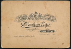 cca 1880 Hölgy portréja Munkácsi Lajos Kolozsvár kabinetfotója 11x18 cm