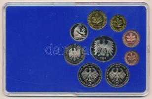 NSZK 1976D 1pf-5M (9xklf) forgalmi sor műanyag dísztokban T:PP 
FRG 1976D 1 Pfennig - 5 Mark (9xdif...