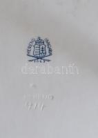 Herendi eton rust mintás lábas kínáló. Jelzett, 4 karmos lábon, kis kopással, 30,5x25 cm