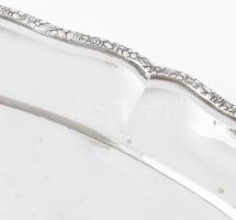 Ezüst (Ag) ovális kínálótálca, jelzett, pereménél végigfutó gyümölcsmintával, 46,5x34 cm, nettó: 820...