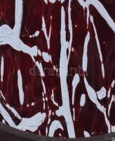 Vörösen színezett fatörzsmintás üvegváza. Jelzés nélkül, hibátlan, m: 23,5 cm