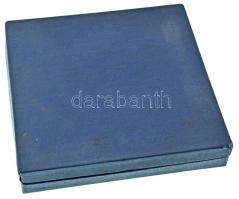 Ligeti Erika (1934-2004) 1975. "A Szocialista Magyar Gyógyszerellátásért 1950-1975" kétold...