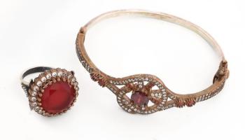 Ezüst (Ag) ékszer szett: karperec, nyaklánc, gyűrű, fülbevaló, szintetikus kövekkel. br 48,1 g