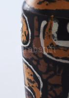 Gorka Lívia (1925-2011): Váza. Jelzett, kis mázkopásokkal, m: 18 cm