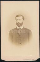 1865 Torma Károly (1829-1897) bölcsészdoktor, régész, országgyűlési képviselő, az MTA tagja; vizitkártya Schrecker Ignác (1834-1888) pesti műterméből, alsó sarkai vágottak, 9,5x6 cm