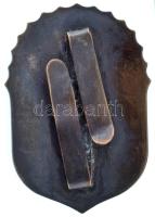 1920. "Vitézi Jelvény" zománcozott bronz jelvény, ezüstözött kard rátéttel, ferde rögzítőp...