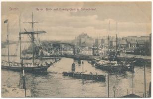 Szczecin, Stettin; Hafen, Blick auf Dunzig-Quai u. Schlachthof / port, slaughterhouse (r)