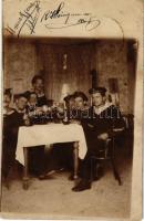 1909 SMS ÁRPÁD és S.M.S. Sankt Georg osztrák-magyar haditengerészet matrózai egy étteremben / K.u.k. Kriegsmarine Matrosen / Austro-Hungarian mariners drinking beers in a restaurant. photo (EK)