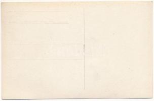 Erdély, Transylvania (?); nő gyerekkel / woman with child, folklore. photo