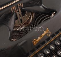 Rheinmetall magyar karakteres írógép kissé rozsdás, Le van zárva.. Dobozában