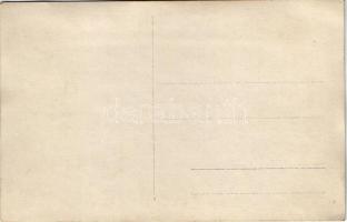 Erdély, Transylvania (?); pásztor lóval, kereszt a háttérben / shepherd with horse, cross, folklore....