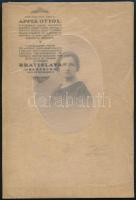 cca 1925 Pozsony, Apfel Otto L. pozsonyi fényképész műtermében készült portré, kartonra felragasztva...