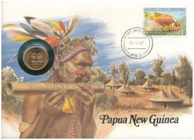 Pápua Új-Guinea 1987. 2t Cu-Zn felbélyegzett borítékban, bélyegzéssel, német nyelvű tájékoztatóval T:UNC  Papua New Guinea 1987. 2 Toea Cu-Zn in envelope with stamp, cancellation and a prospectus in german C:UNC