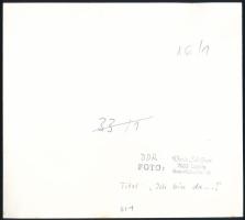 cca 1978 Doris Schiffner lipcsei fotóművész pecsétjével jelzett, vintage fotóművészeti alkotás, ezüs...