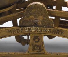 Salgótarjáni asztali mérleg réz tányérokkal 40 cm