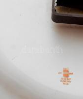 Zsolnay falióra. Jelzett, kopással, d: 25,5 cm