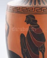 Görög stílusú díszváza, jelzett, kopott, m: 31 cm