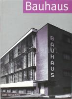 Judith Carmel-Arthur: Bauhaus. 2000, Carlton Books, kiadói kartonált papírkötés, papír védőborítóval, angol nyelven. Gazdag képanyaggal illusztrált kiadvány a Bauhaus stílusról.