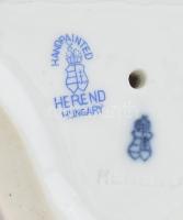 Herendi hímző lány. Jelzett, kézzel festett, hátul talpánál kis anyaghibával, m: 14,5 cm